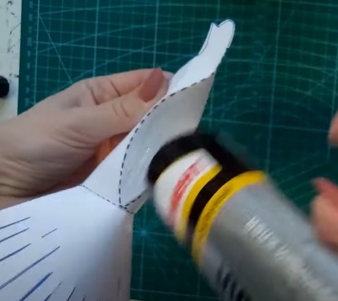 Голубь мира из бумаги 9