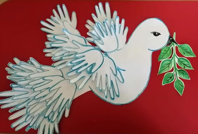 Голубь мира из бумаги